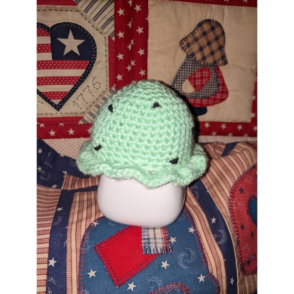 Marshmallow Mug Mint Chocolate Chip Ice Cream Hat - Picture 3 of 4